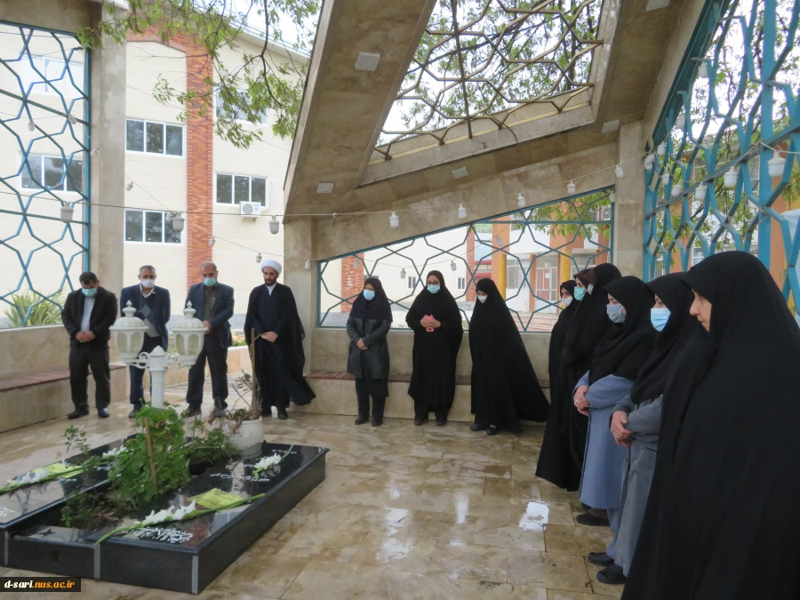 برگزاری مراسم غبار روبی مزار شهدا ی گمنام آموزشکده فنی و حرفه ای قدسیه ساری  2