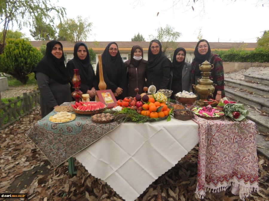 برپایی سفره یلدا درمحوطه  آموزشکده ملی مهارت دختران ساری 

 3